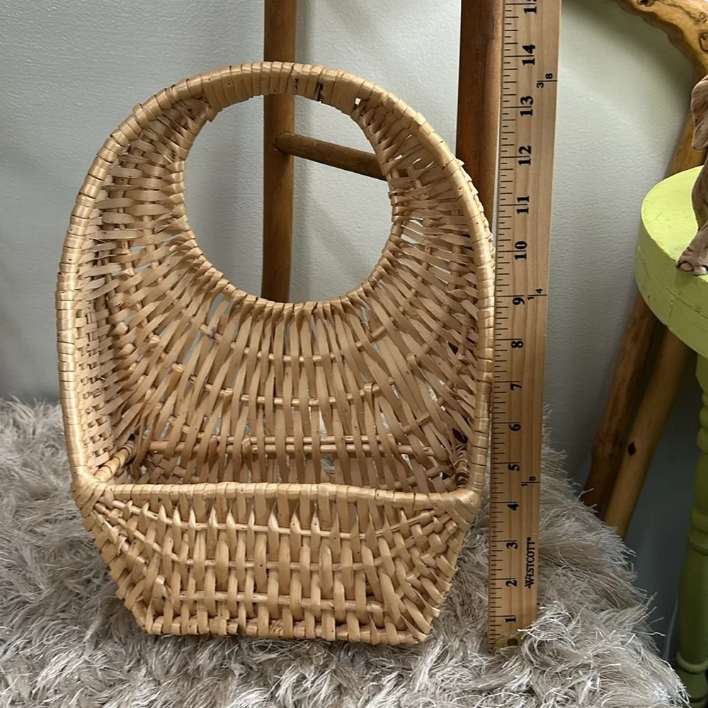 Vintage Woven Lightweight Decorative‎ Wall Basket Boho